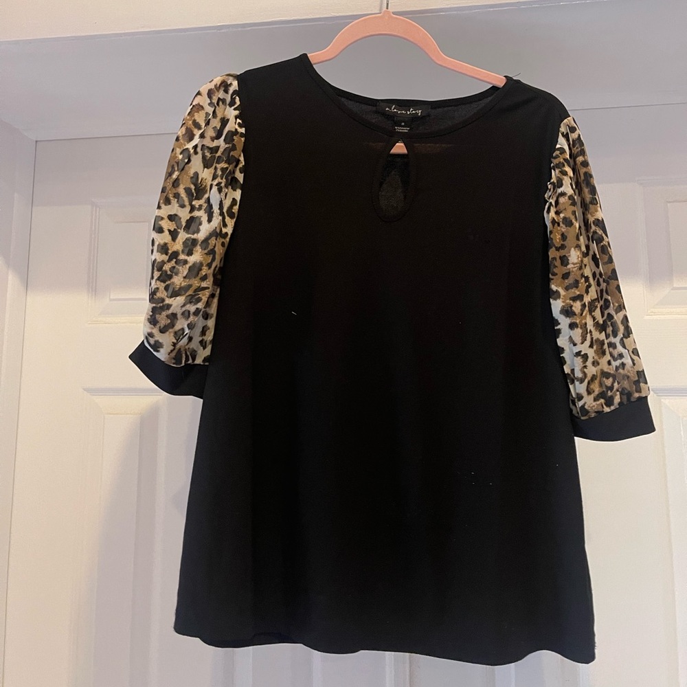 A love story Womens blouse black with sheer leopard short sleeve